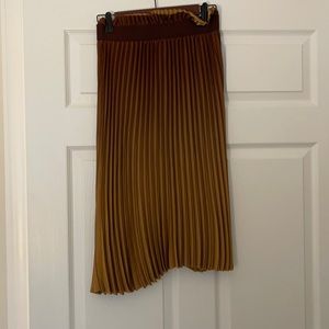 Aritzia pleated multi-color skirt